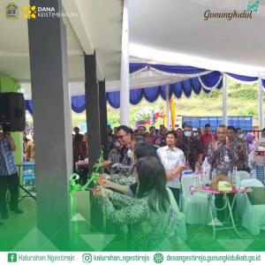 PERESMIAN GEDUNG KOSMETIK DAN PUPUK ORGANIK